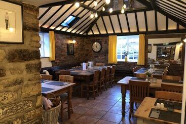 هتل The White Hart
