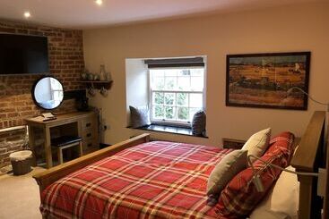 The White Hart - Newport Pagnell