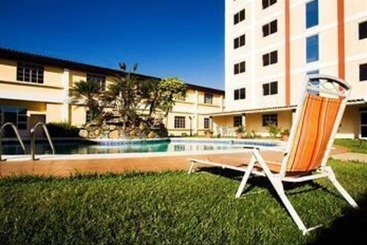 Tolteka Plaza - Santa Ana