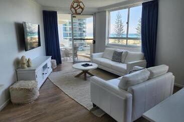 Kirra Beach Apartments