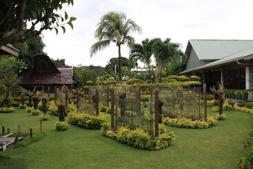 Madang Lodge