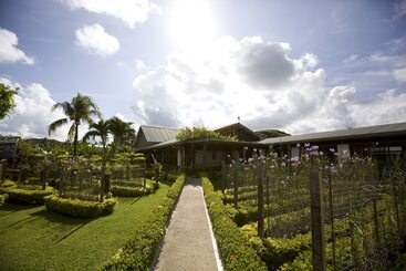 Madang Lodge