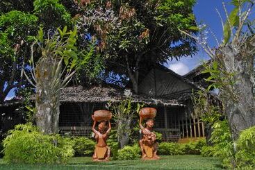 Madang Lodge