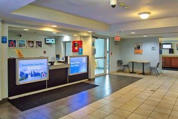 Motel 6buffalo, Ny  Airport  Williamsville