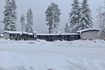 فندق على الطريق The Inn At Boatworks, Lake Tahoe