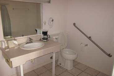 مُتل Westmont Inn  Lakeland