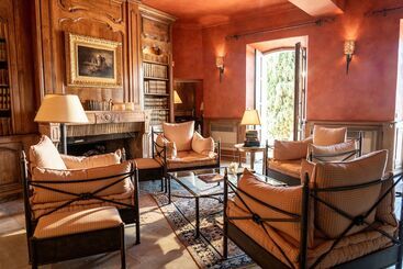 پانسیون Chateau Les Crostes