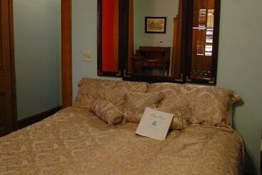 پانسیون Inn Port D Vino