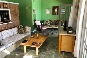 استراحتگاه Bequia Beachfront Villa