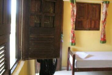 Rosário Temporada Hostel ,rua Ilma Cunha 241 Olinda  Pe