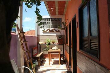Rosário Temporada Hostel ,rua Ilma Cunha 241 Olinda  Pe