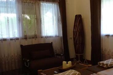 هاستل Threshershack Inn