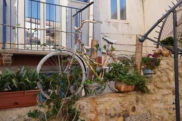 تختخواب و صبحانه Baglio Sant’angelo