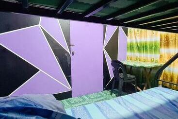 هتل Yuzon Bedspace Transient Home & Staycation