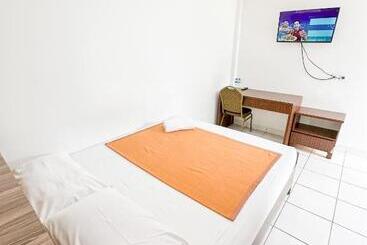 پانسیون Pillow Guest House