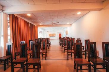 پانسیون Sun Ray Rest House