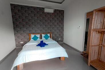 استراحتگاه Kalimaja Amed Villa