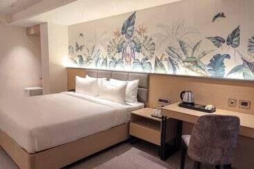 Signature Hotels