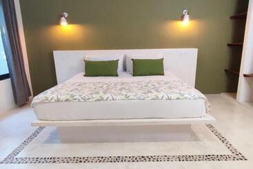 Valentina Holbox