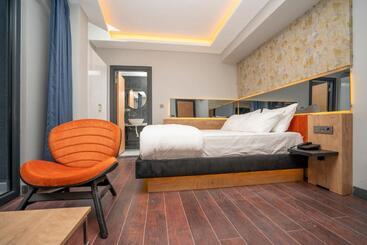هتل 216 Bosphorus Suite