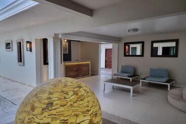 هتل Casa Escamela Suites Privadas