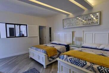 هتل Casa Escamela Suites Privadas
