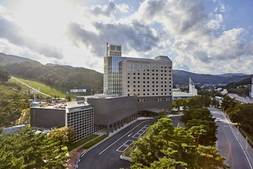 هتل Phoenix Resort Pyeongchang