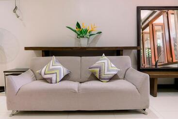 هتل Madonna Hometel And Suites