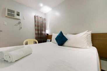 هتل Madonna Hometel And Suites