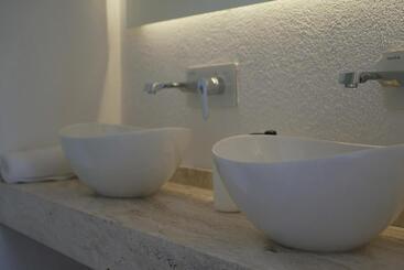 هتل Perle House