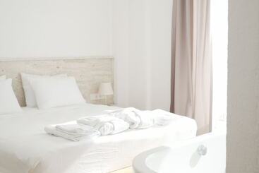 هتل Perle House