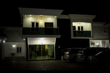 Kawruky Hotel Guobadia