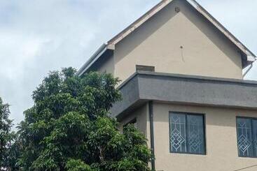 Mufasa City Hostel And Apartments
