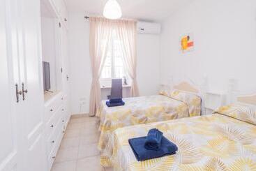 پانسیون Cubo S Dreams Alhaurin Room 4