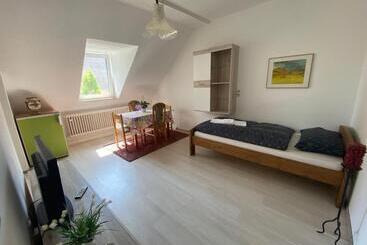 پانسیون Gelsenkirchen Am Flöz