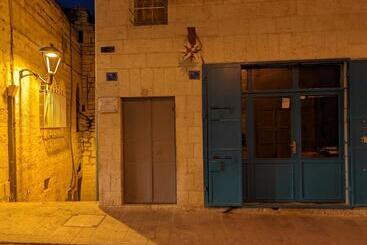 پانسیون Mary S Guest House