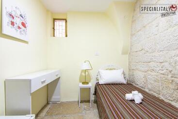 پانسیون Mary S Guest House