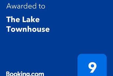 پانسیون The Lake Townhouse