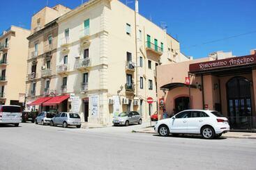 پانسیون The Twins Rooms In Trapani 2