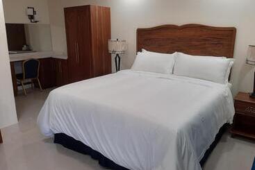 Pesheres Inn & Spa - Bon Accord