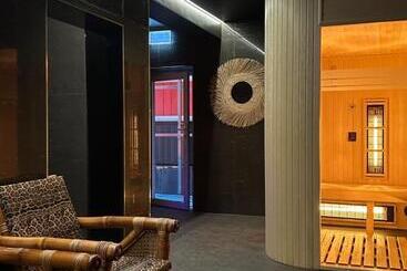 تختخواب و صبحانه Safari House   Wisła