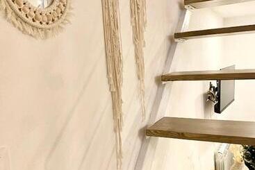 تختخواب و صبحانه Stella Marina Luxury