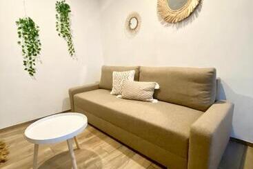 تختخواب و صبحانه Stella Marina Luxury