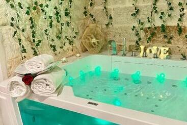 تختخواب و صبحانه Stella Marina Luxury