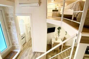 تختخواب و صبحانه Stella Marina Luxury