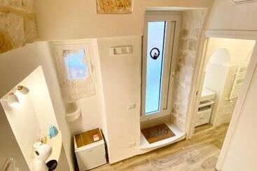 تختخواب و صبحانه Stella Marina Luxury