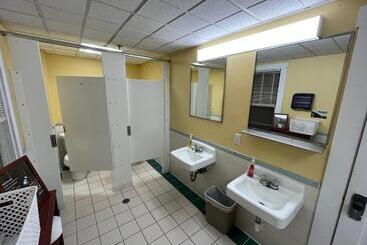 Coho: Conway Hostel