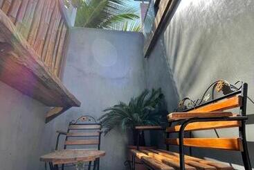 Hostel Flakos