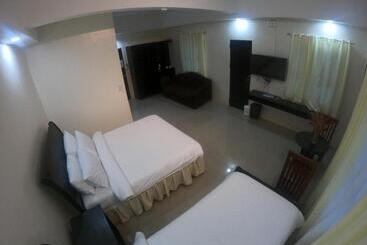 هتل Boulder Bay Residences