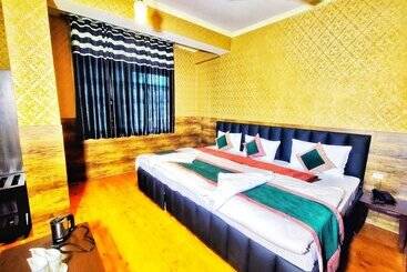 هتل Darussalam Restaurant And Inn